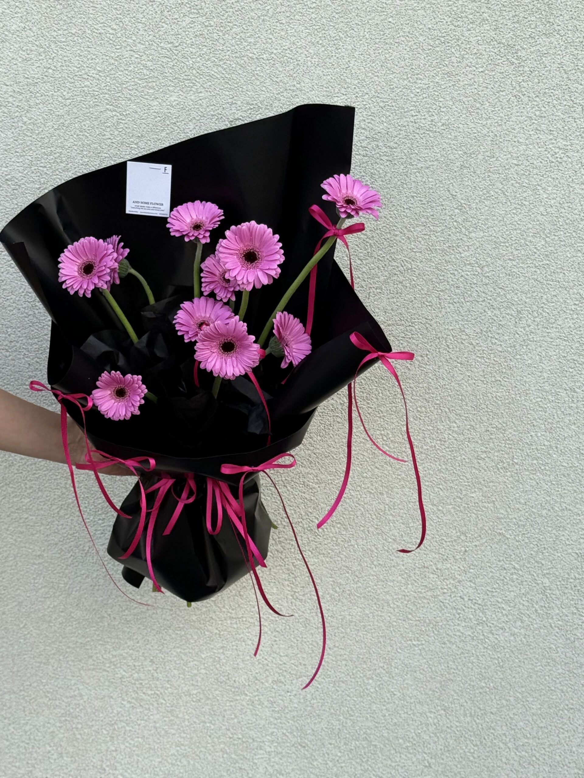 Black Pink Bouquet